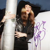 Ramona Lisa - List pictures