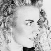 Lian Ross - List pictures