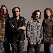 Winger - List pictures