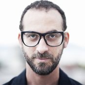 Lucas Santtana - List pictures