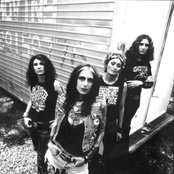 Betty Blowtorch - List pictures