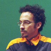 Lucas Santtana - List pictures