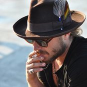 Letts - List pictures