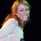 Cerys Matthews - List pictures