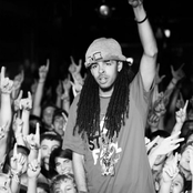 Dee-1 - List pictures