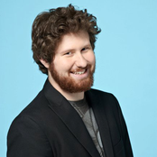 Casey Abrams - List pictures
