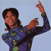 Sugar Pie Desanto - List pictures