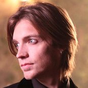Alex Band - List pictures