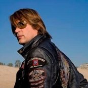 Rockie Lynne - List pictures