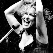 Bette Midler - List pictures