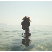 Alina Baraz - List pictures