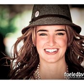 Holly Starr - List pictures