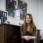 Anna Rossinelli - List pictures