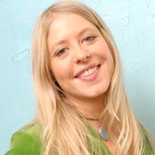 Adrienne Young - List pictures