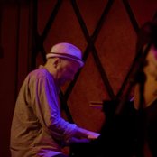 Blow Up Hollywood - List pictures