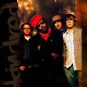 Skindred - List pictures