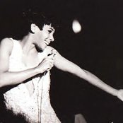 Shirley Bassey - List pictures