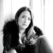 Alondra De La Parra - List pictures