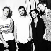 The 1975 - List pictures