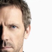 Hugh Laurie - List pictures