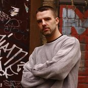 D-bo - List pictures