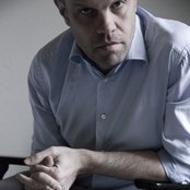 Simon James Phillips - List pictures