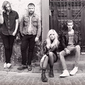 Violet Days - List pictures