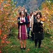 Pretty Girls Make Graves - List pictures