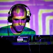 Phaeleh - List pictures