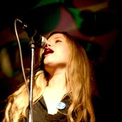 Mary Epworth - List pictures