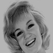 Sue Raney - List pictures