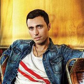 Mustafa Sandal - List pictures