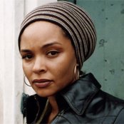 Joy Denalane - List pictures