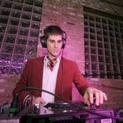 Perry Farrell - List pictures