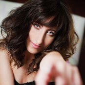 Clara Lofaro - List pictures