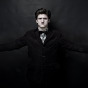 White Apple Tree - List pictures