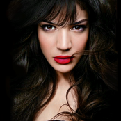 Ivi Adamou - List pictures