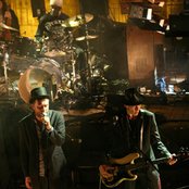 Good The Bad & The Queen - List pictures