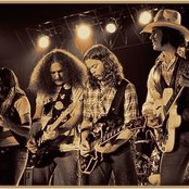 Outlaws - List pictures