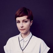 Polica - List pictures