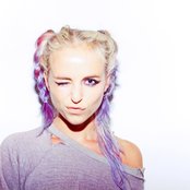 Kyla La Grange - List pictures