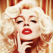 Lindsay - List pictures