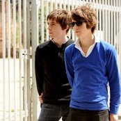 The Last Shadow Puppets - List pictures