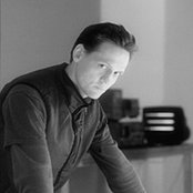 Alva Noto - List pictures