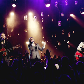 Hillsong Worship - List pictures