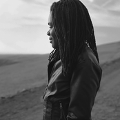 Tracy Chapman - List pictures