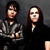 Moulin Rose - List pictures