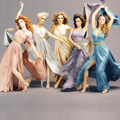 Girls Aloud - List pictures