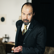 Mika Vainio - List pictures