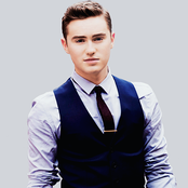 Harrison Craig - List pictures